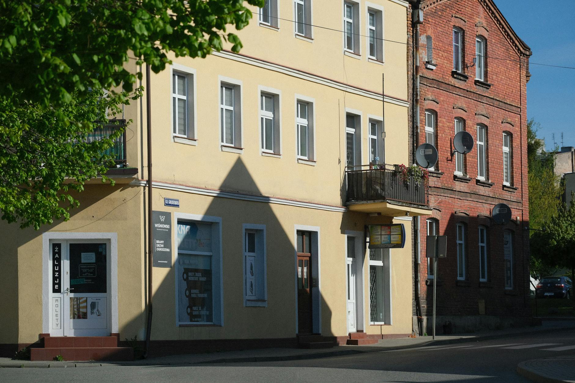 Giżycko z rekordowym wsparciem na kulturę - grafika symbolizująca rozwój i inwestycje w sektorze kulturalnym miasta.